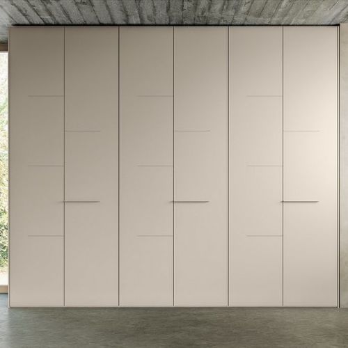 Moderner Kleiderschrank - TREE - Morassutti Arredamenti - lackiertes Holz / mit Schwingtür