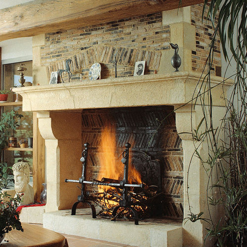 Holzkamin - LORIGNAC - CHEMINEES ET CUISINES JEAN MAGNAN - Gas / Einbau / für Wandmontage