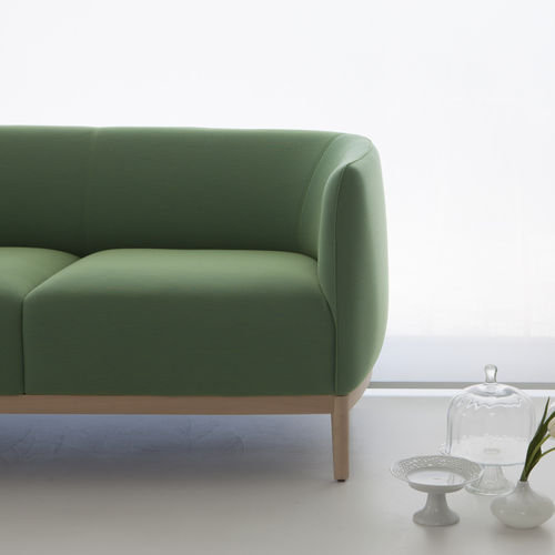 Modernes Sofa - CAPE 802 - TEKHNE S.r.l. - Stoff / Leder / Holz