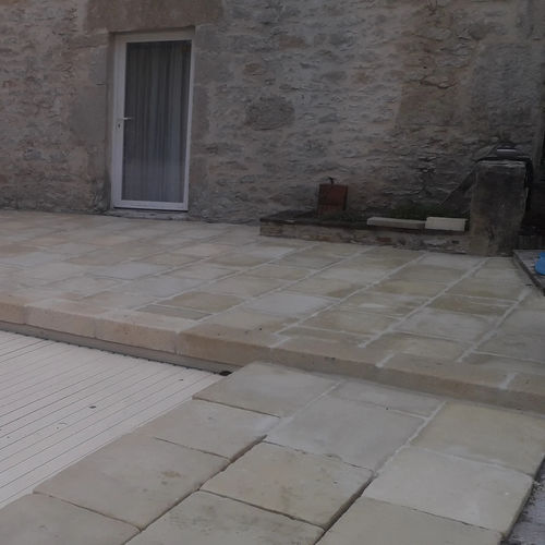 Beton-Poolumrandung - CAHORS - ROUVIERE - für Eckeinbau
