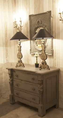 Klassische Kommode - CARIATIDES  - PROVENCE & FILS - Holz / nicht angegeben / beige