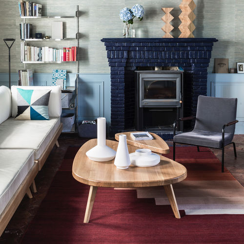 Couchtisch / skandinavisches Design - REMIX - Hans Hansen Furniture - Eiche / Gestell aus Eiche / dreieckig