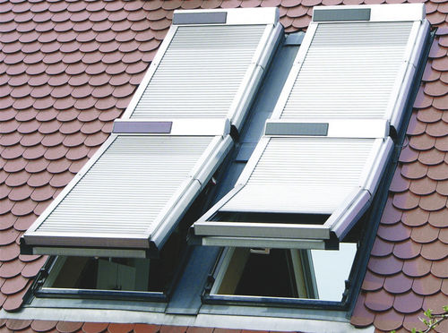 Rollladen - LAKAL - Aluminium / für Dachfenster / Akustik