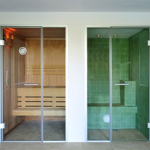 Dampfbad mit integrierter Dusche - Freixanet Wellness