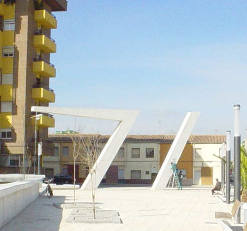 Leuchtsäule / minimalistisches Design - KUMA ISTANIUM - Simon Lighting - extrudiertes Aluminium / LED / für Straße