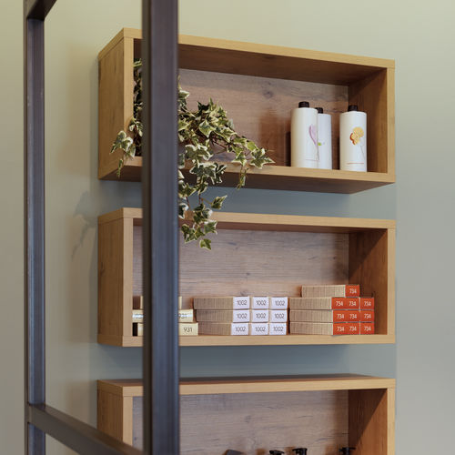 Präsentierregal für Kosmetika - MELROSE - Beauty Star - wandmontiert / Holz / für Frisörsalon