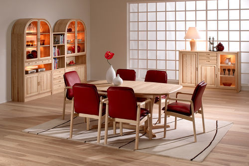 Moderne Tisch- und Stuhlkombination - dyrlund - für den Innenbereich / für Wohnhaus / für Esstisch