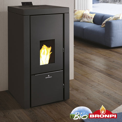 Wasserführender Kaminofen / Pellet - CARLOTA-NE - Bronpi - 20 kW...50 kW / bodenstehend / modern
