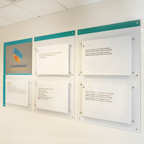 Wandmontiertes Schild - S-PARETE - STUDIO T - Aluminium / Plexiglas® / zur Orientierung