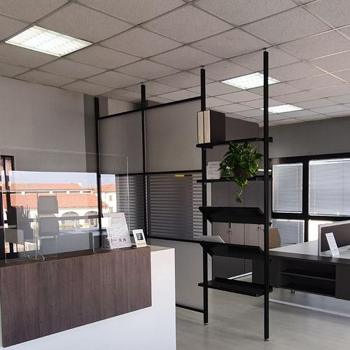 Bodenstehende Bürotrennwand - TETRIX OFFICE - STUDIO T - mit Deckenmontierung / PET / Methacrylat