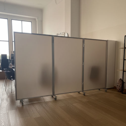 Selbsttragende Bürotrennwand - TWIST OFFICE - STUDIO T - Methacrylat / Metall / anodisiertes Aluminium