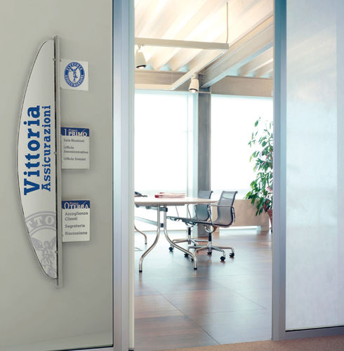 Wandmontiertes Schild - InUno - STUDIO T - Plexiglas® / für den Innenraum