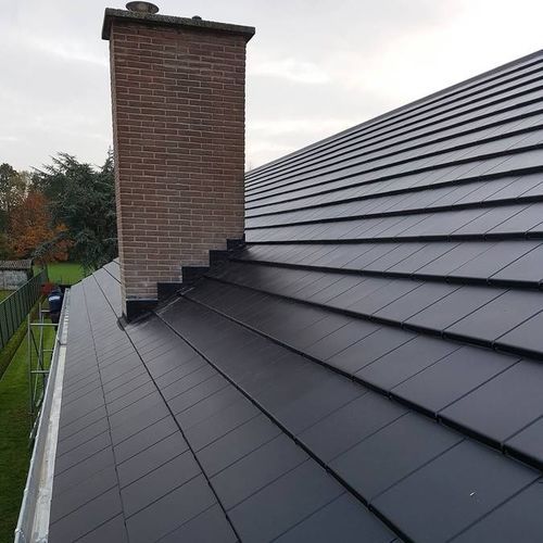 Flachdachziegel - METROTILE® QUBE - AHI ROOFING / IKO METALS FRANCE - Metall / Kleinformat