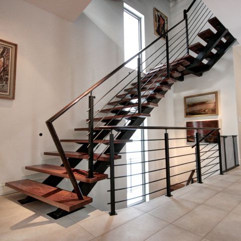 Gerade Treppe - RAIL 2230 - BATTIG DESIGN - viertelgewendelt / Holzstufen / mit Stahlstruktur