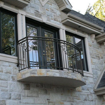 Balkon mit Stangen - MONARCH 5510 - BATTIG DESIGN - Schmiedeeisen