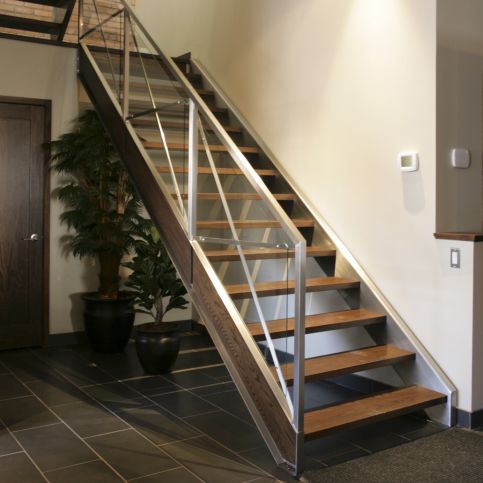Gerade Treppe - ZEN 2280-2 - BATTIG DESIGN - Holzstufen / mit Edelstahlstruktur / modern