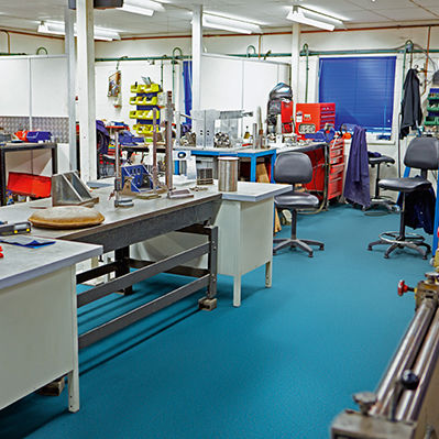 Vinyl-Bodenbelag - ALTRO - Getz Bros & Co. (Singapore) Private Limited - für Einzelhandel / für Büro / für professionellen Gebrauch