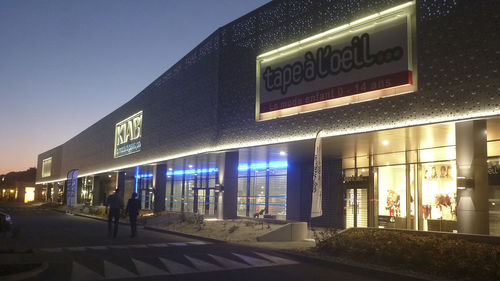 Folie-Fassadenverkleidung - BUL'DESIGN - Metal Design Concept - Blech / Metall / texturiert