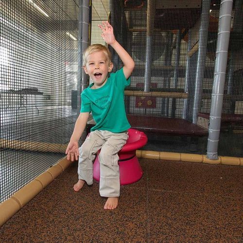 Spielmöbel für den Innenraum - SPIN CUP  - Soft Play LLC