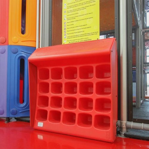 Modernes Schuhregal - SNEAKER KEEPER    - Soft Play LLC - selbsttragend / Kunststoff / für Gewerbegebrauch