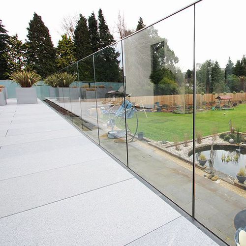 Edelstahlgeländer - PARK GATE TERRACE - Canal Engineering - Glasplatten / für Außenbereich / für Balkon