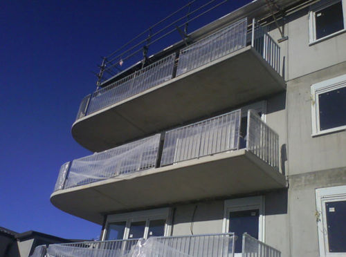 Balkon mit Stangen - Spurgin SAS - Stahlbeton
