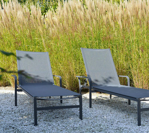 Moderne Sonnenliege - CALPE - BOREK parasols | outdoorfurniture - Textilene / Aluminium / für Garten