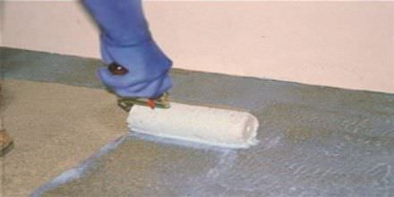 Grundierung für Beton - WEBER.PRIM RP  - Weber Industries - Acryl / Bodenglättung