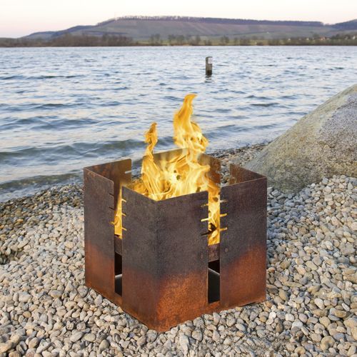 Garten-Feuerstelle / Holz - fidibus - keilbach design and products - Stahl / quadratisch / Rostoptik