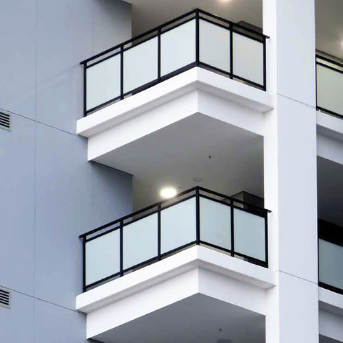 Geländer für Balkon - BALCONY - GFS Design - Metall / Glasplatten / für Außenbereich