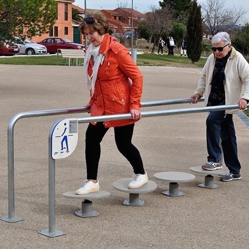 Trimm-Dich-Pfad / für Spielplätze - MOVING WALKWAY  - Industrias Agapito - für Außenbereich