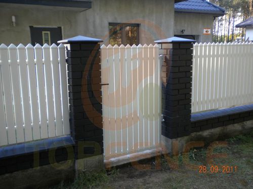 Zaun mit Stangen - TRADITIONAL SIMPLE - Top Fence - Garten / PVC