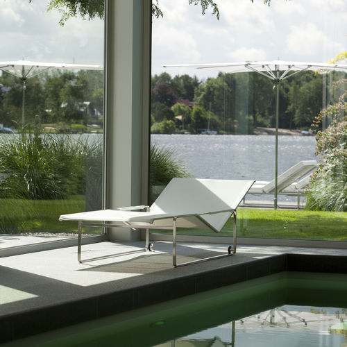Moderne Sonnenliege - TUMBONA - FueraDentro - Batyline® / Edelstahl / für Garten