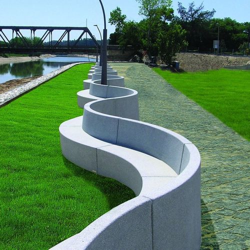 Moderne Bank für den öffentlichen Raum - MIA: CONCAVE AND CONVEX - A Amop Synergies - Beton / mit Rückenlehne