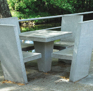 Moderner Picknicktisch - GÓIS: PICNIC TABLE  - A Amop Synergies - Beton / quadratisch / für professionellen Einsatz