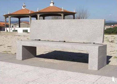 Moderne Bank für den öffentlichen Raum - SOLTAS RECTILINEAR - A Amop Synergies - Beton / mit Rückenlehne