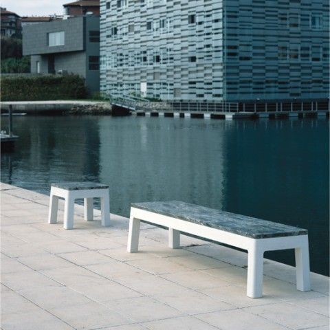 Moderne Bank für den öffentlichen Raum - LUGARCOMUM - A Amop Synergies - Beton / Stein