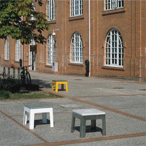 Moderner Hocker - LUGARCOMUM - A Amop Synergies - Holz / Gestell aus Beton / Gestell aus Stahl