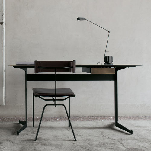 Bodenstehender Schreibtisch - T9 - extendo - modern / HPL / gerade