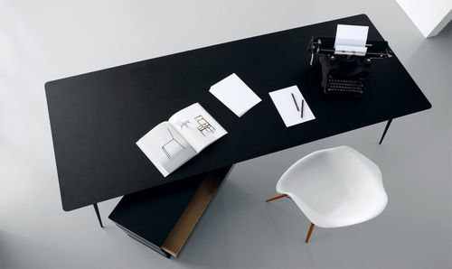 Bodenstehender Schreibtisch - SPILLO  - extendo - modern / HPL / gerade