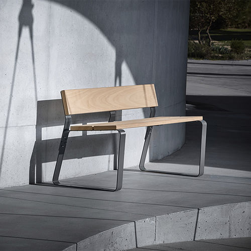 Moderne Bank für den öffentlichen Raum - KAISEKI - CYRIA | Mobilier Urbain - Holz / thermolackierter Stahl / mit Rückenlehne