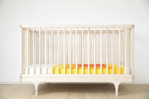 Modernes Babybett - CARAVAN - Kalon Studio - Holz