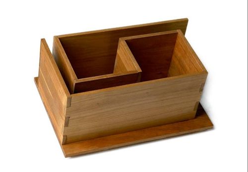 Wandmontiertes Regal - MAZE MINI - Woodloops - modern / Holz / Massivholz
