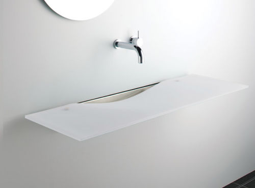 Wand-Waschbecken - ONDA - Omvivo - Glas / mit integrierter Waschtischplatte / rechteckig