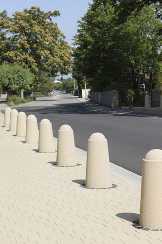 Halteverbot-Sperrpfosten - Kronimus AG Betonsteinwerke - Sicherheit / stationär / Beton