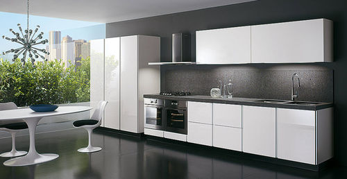 Moderne Küche - CAPRI - Biefbi Cucine - lackiertes Holz / ohne Griff / mit Hochglanzfinish