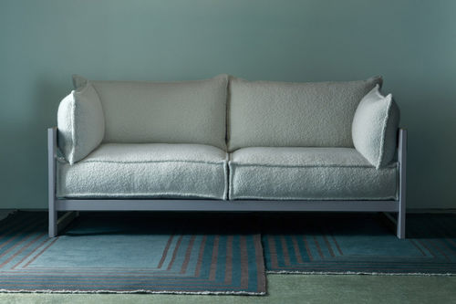 Modernes Sofa - CASSETTE - Established and sons - Stoff / mit Armlehnen / mit abnehmbarem Kissen