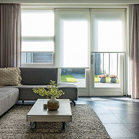 Jalousie für Fenster - Verano - Stoff / elektrisch / mit manueller Bedienung