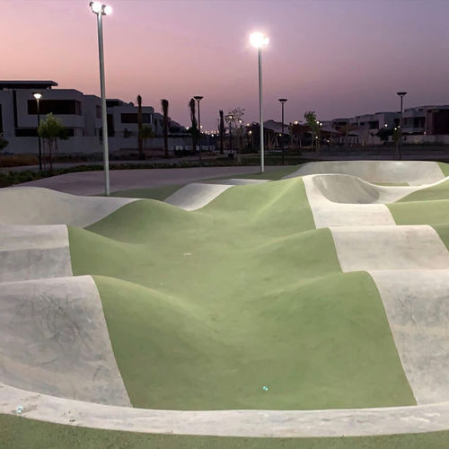 Pumptrack für Skatepark - ABU DHABI, WEST YAS - World Skate Parks - Beton