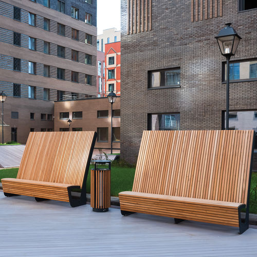 Moderne Bank für den öffentlichen Raum - LANDSCAPE - mmcité street furniture - Holz / galvanisiertem Stahl / mit Rückenlehne
